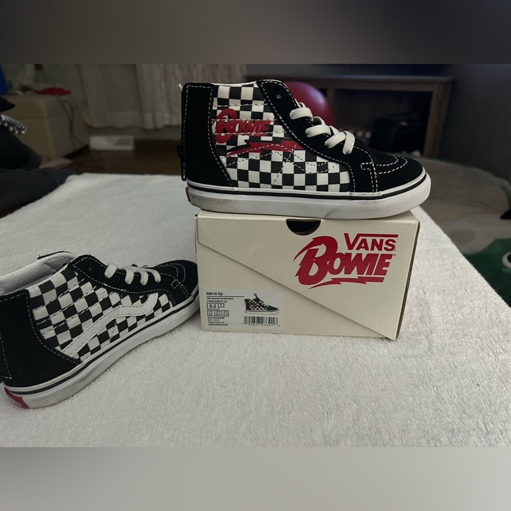 Vans David Bowie Off The Wall Sk8-Hi Zip Toddler Shoes